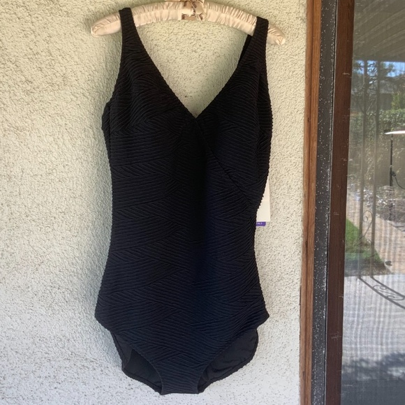 GOTTEX DIAGONAL RIBBED SWIMSUIT - Picture 1 of 6